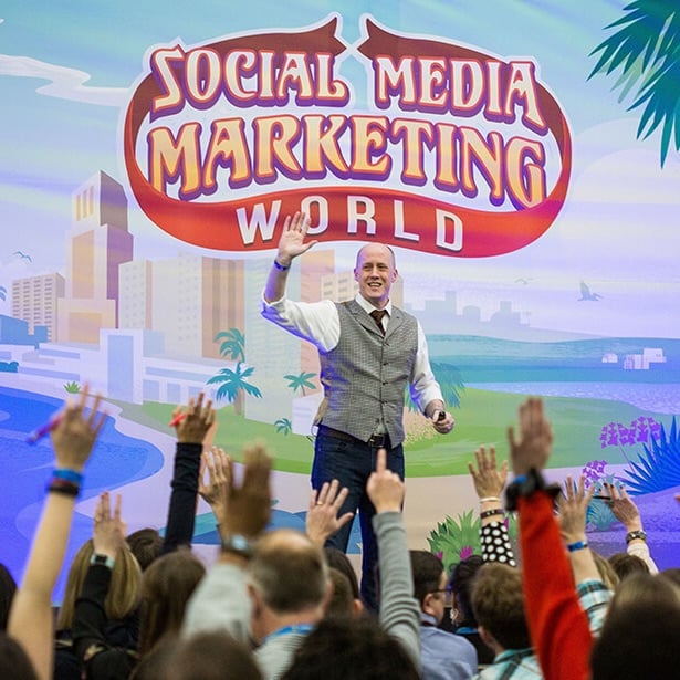 social media marketing world logo